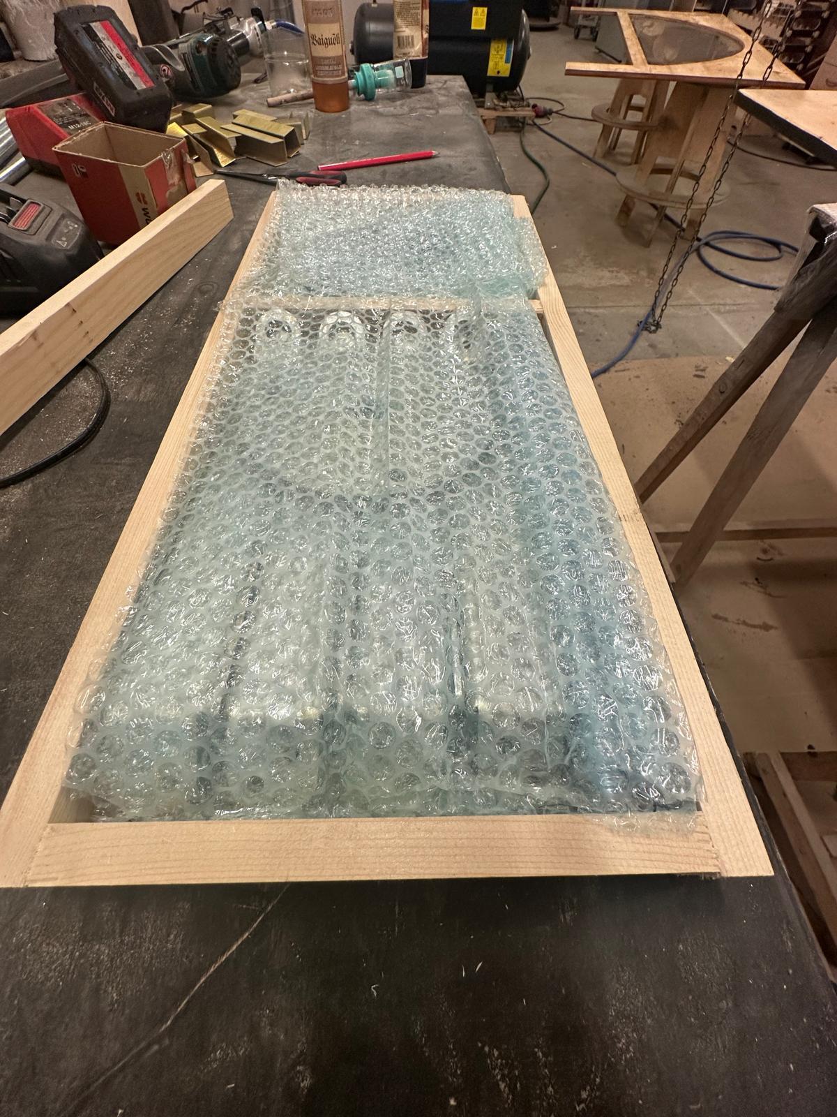 BASIS packaging interior